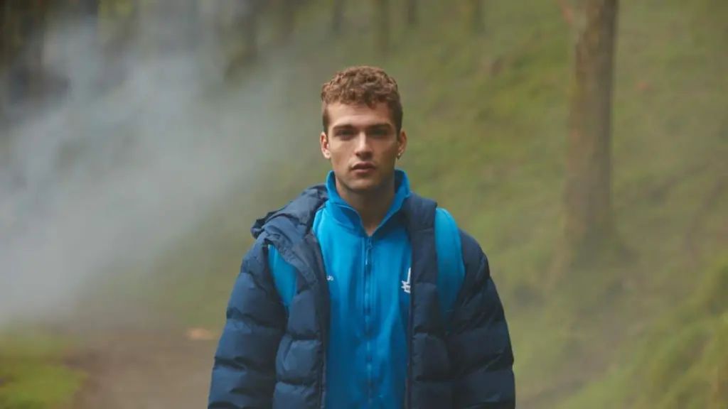 Jon Lukas da vida a Jon, el protagonista de 'Desaparecido'