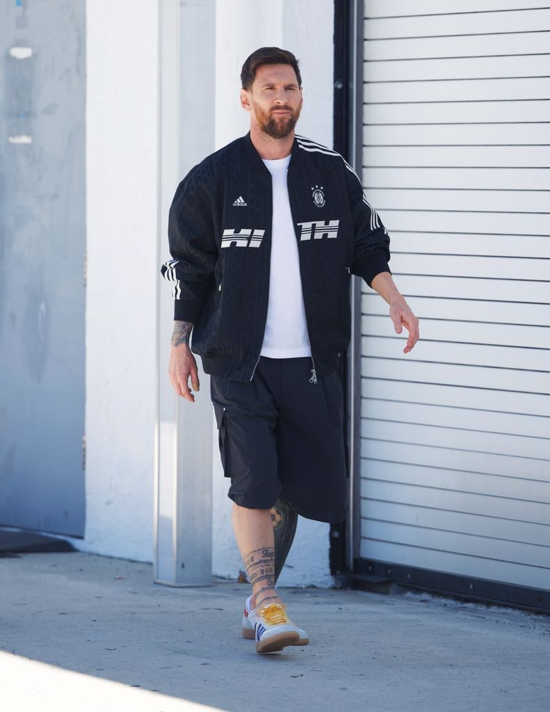 Lionel Messi fueron fotografiado en Miami, estaría grabando un comercial para Adidas..