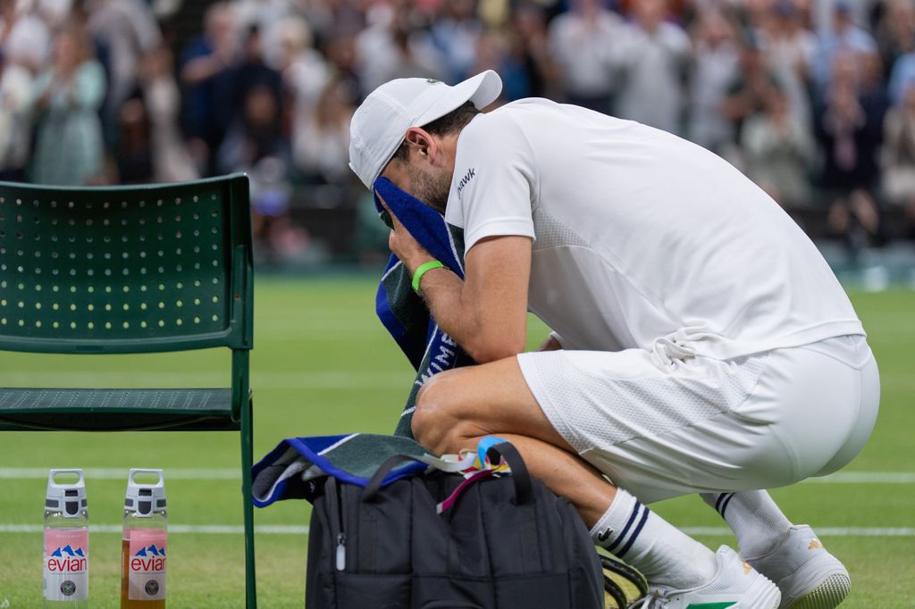 Dimitrov, devastado por tener que despedirse de Wimbledon.