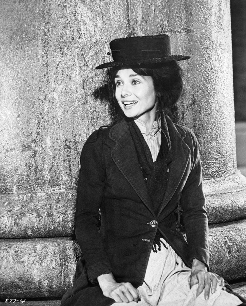 Danielle Latimer se inspiró en 'My Fair Lady' con Audrey Hepburn para su traje típico.