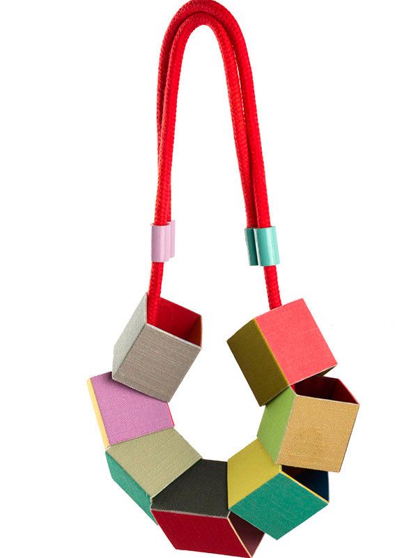 collar bueno