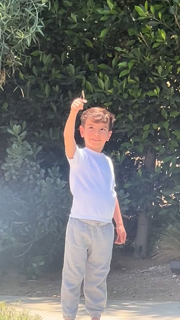 Este fue el post que Ricky Martin comentó en el perfil de Jwan Yosef, donde aparece el hijo de ambos. 
