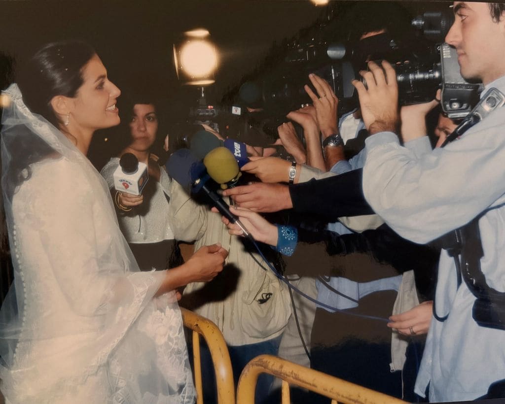 La boda de Nuria Roca y Juan del Val. 6 de octubre de 2000 en Valencia