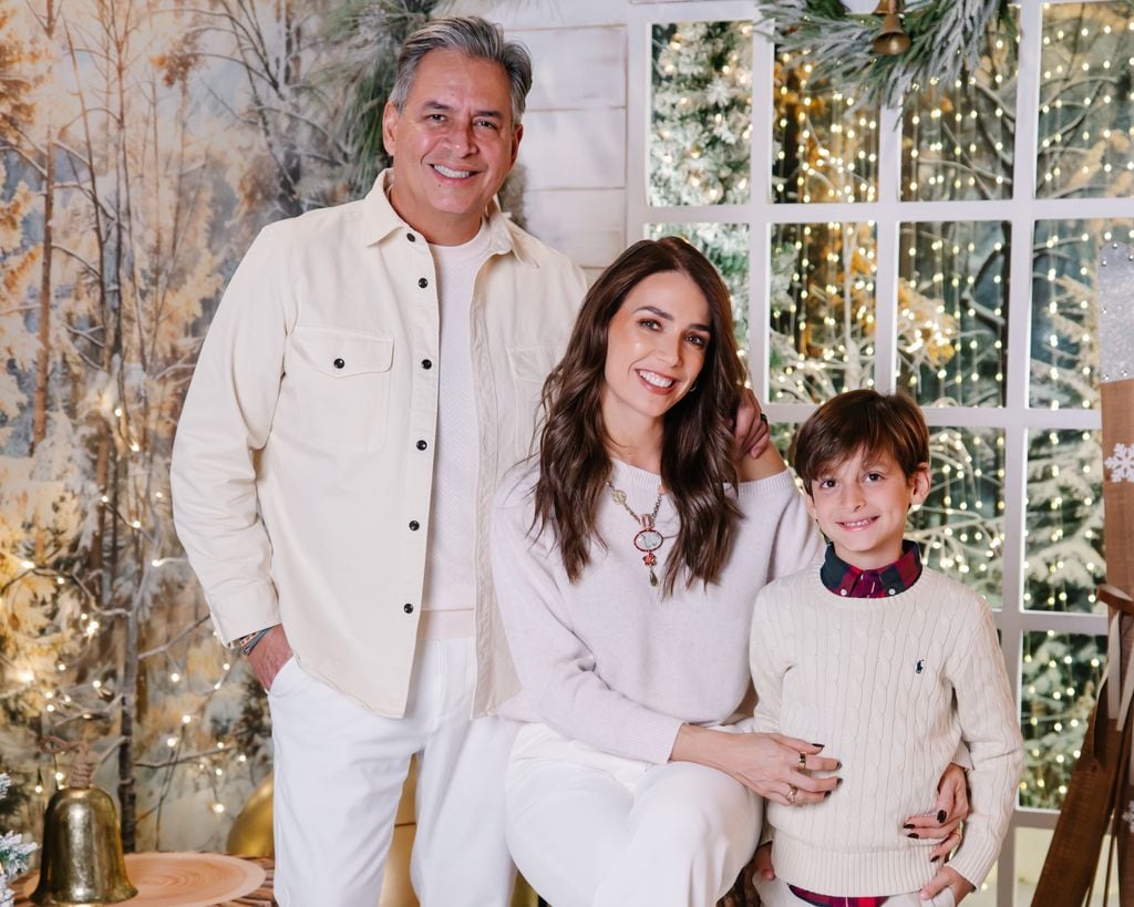 Daniel Sarcos y Alessandra Villegas nos comparten los detalles de sus tradiciones para las fiestas de fin de año 