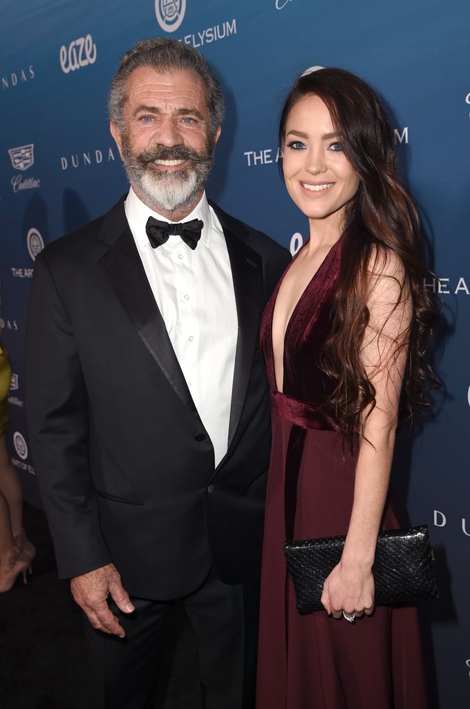 Mel Gibson y Rosalind Ross en una gala en Los Ángeles, en enero de 2019