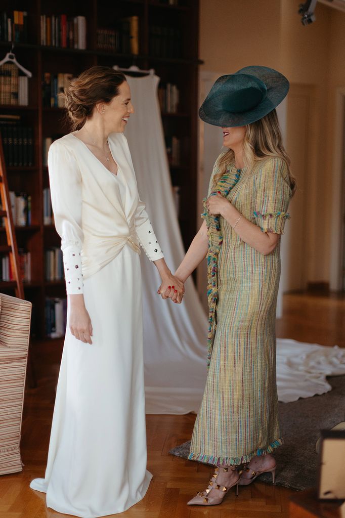 Carmen con vestido de Inés Martín Alcalde