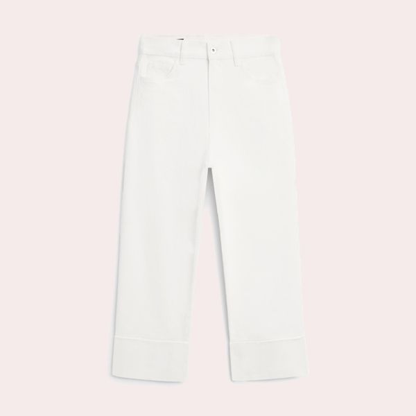 Jeans capri tiro medio bajo vuelta