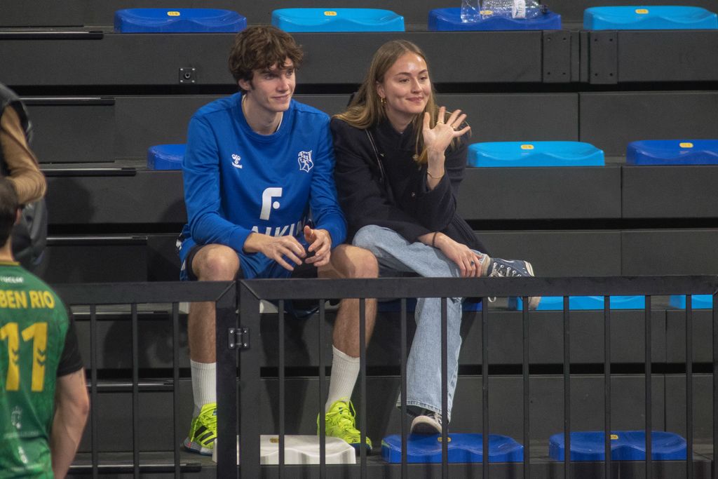 GRANOLLERS, SPAIN - FEBRUARY 16: Johanna Zott and Pablo Urdangarin after the match of Fraikin BM. Granollers against REBI Balonmano Cuenca at the Palau d'Esports de Granollers on February 16, 2024 in Granollers, Spain. (Photo By David Oller/Europa Press via Getty Images)