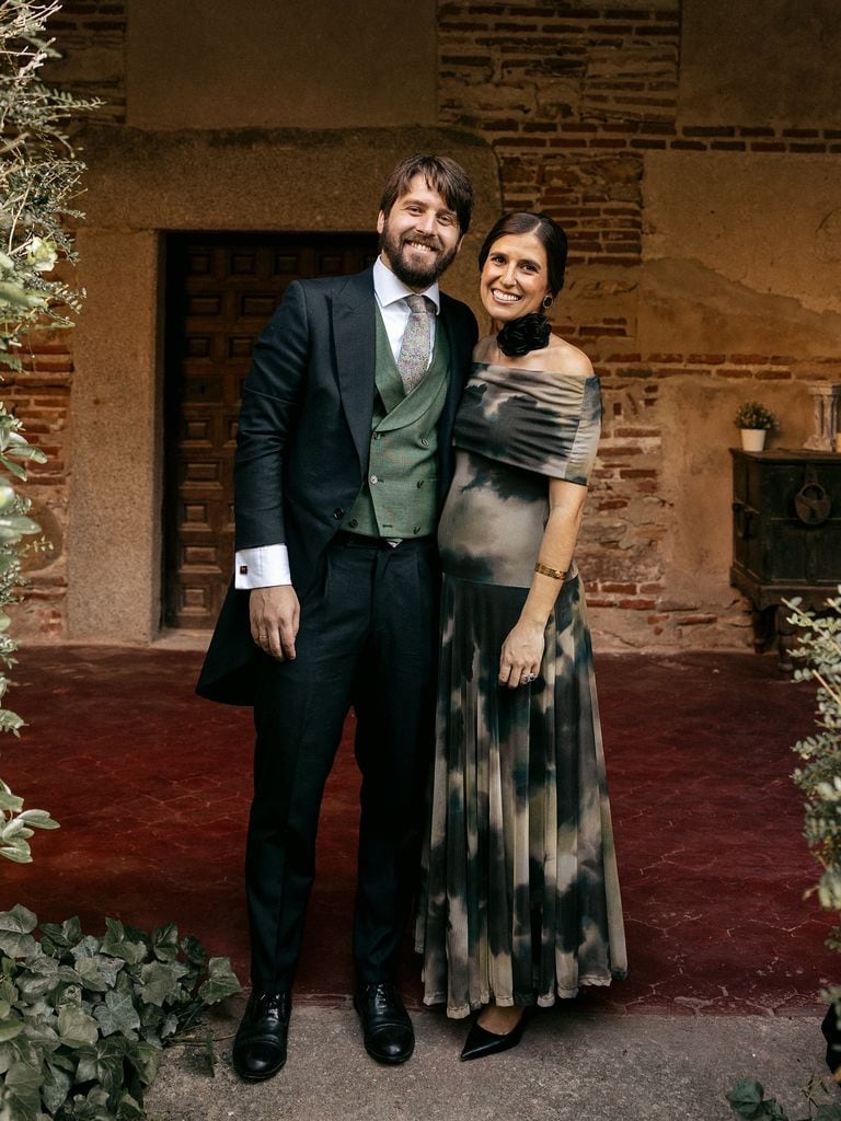 Protocolo vestimenta boda civil invitadas chaque