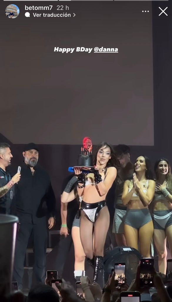 Danna celebra su 29 cumpleaños en el escenario de Las Noches del Botánico de Madrid
