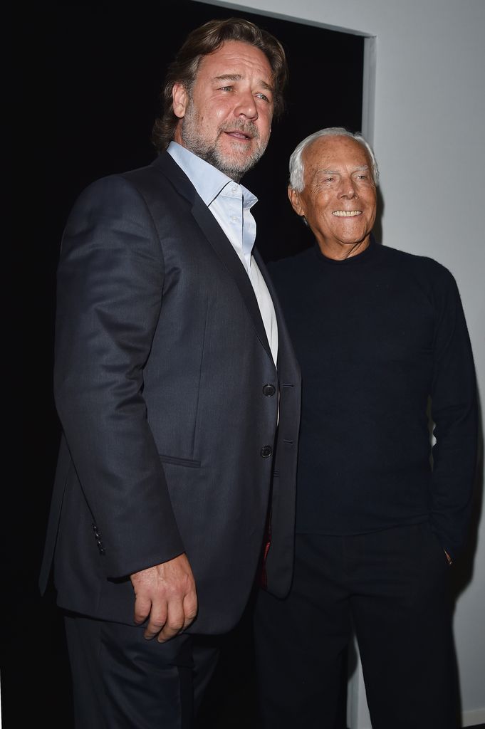 Russell Crowe lamentó el fallecimiento del diseñador Giorgio Armani.