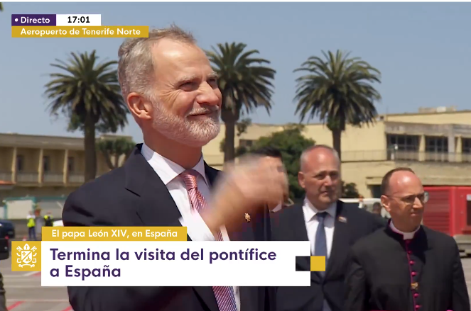 El Rey despide al Papa