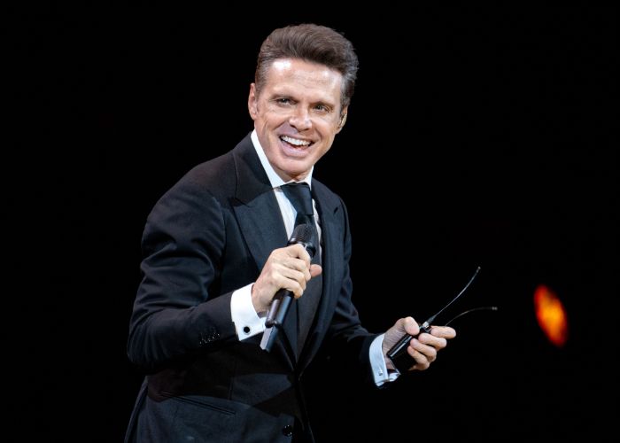 Luis Miguel actuando en Nueva York en octubre de 2023