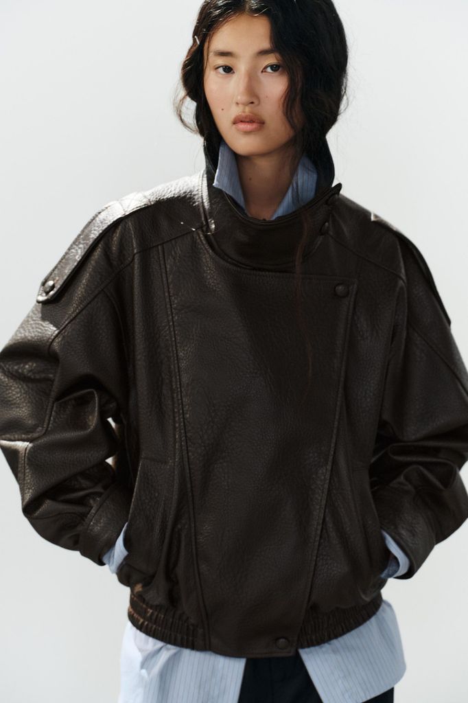 Cazadoras bomber de zara para el otoño invierno 2026