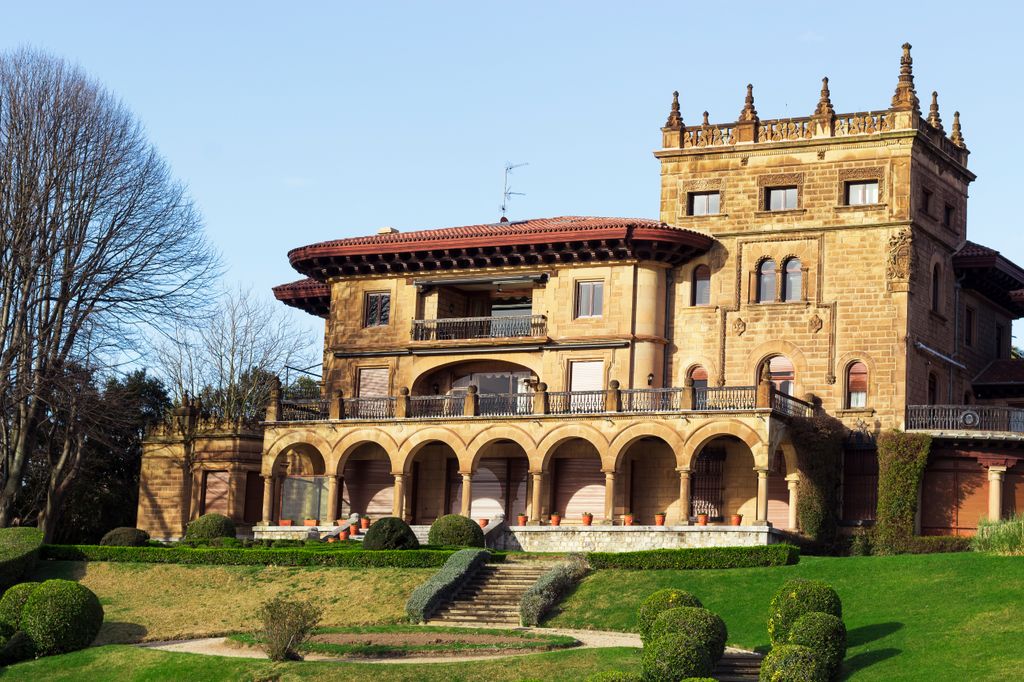 Elegante edificio en el paseo de Getxo, Vizcaya