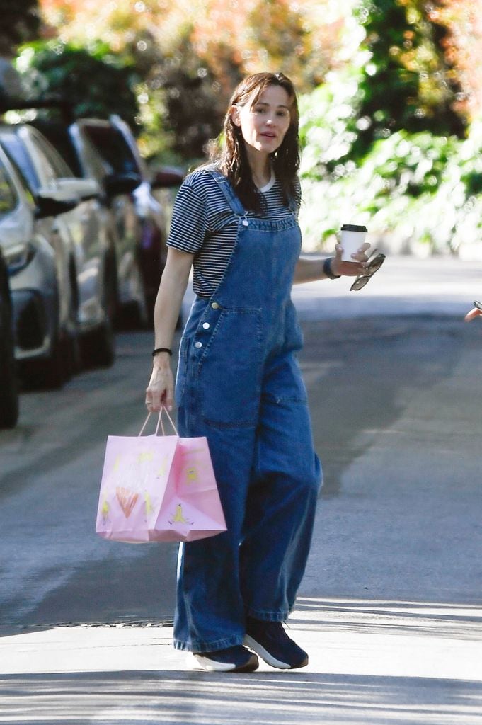 Jennifer Garner, captada en Los Ángeles un par de días después de celebrar su cumpleaños número 53.