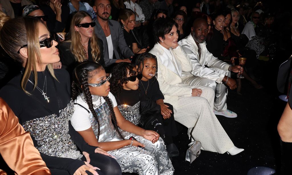 khlo y kriss jenner en el dolce amp gabbana fashion show