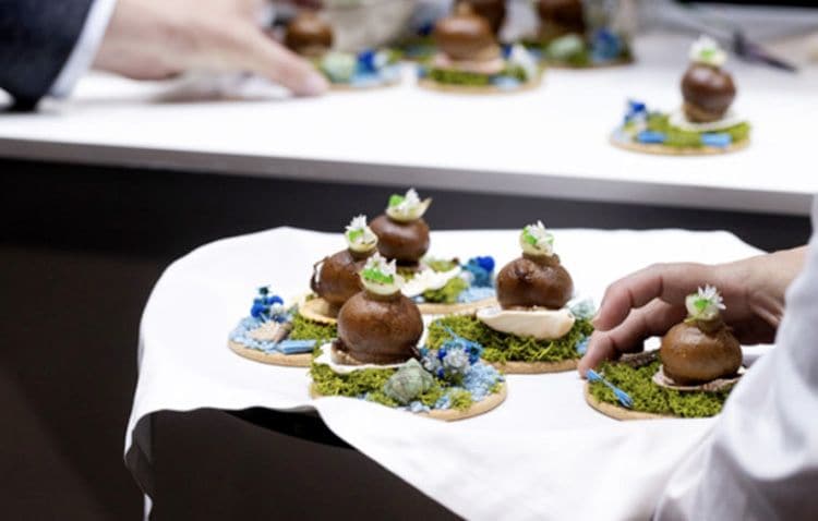 comida en Salón Gourmets
