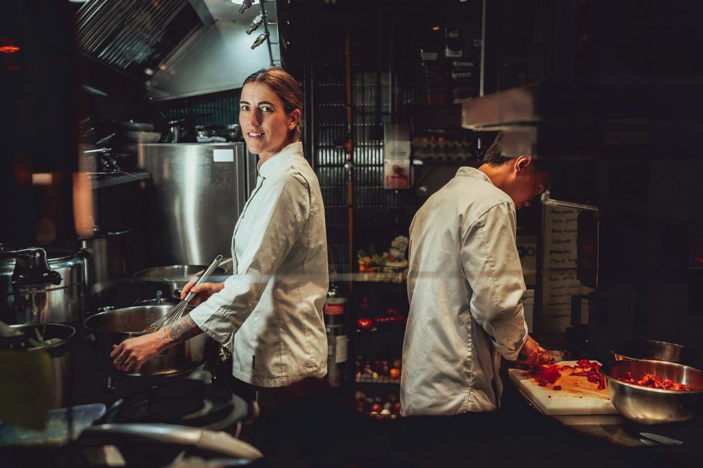 Lucía Grávalos apuesta en Desborre por una filosofía regenerativa: huerta ecológica, ganadería de libertad, pesca sostenible y desapego por lo obsoleto.