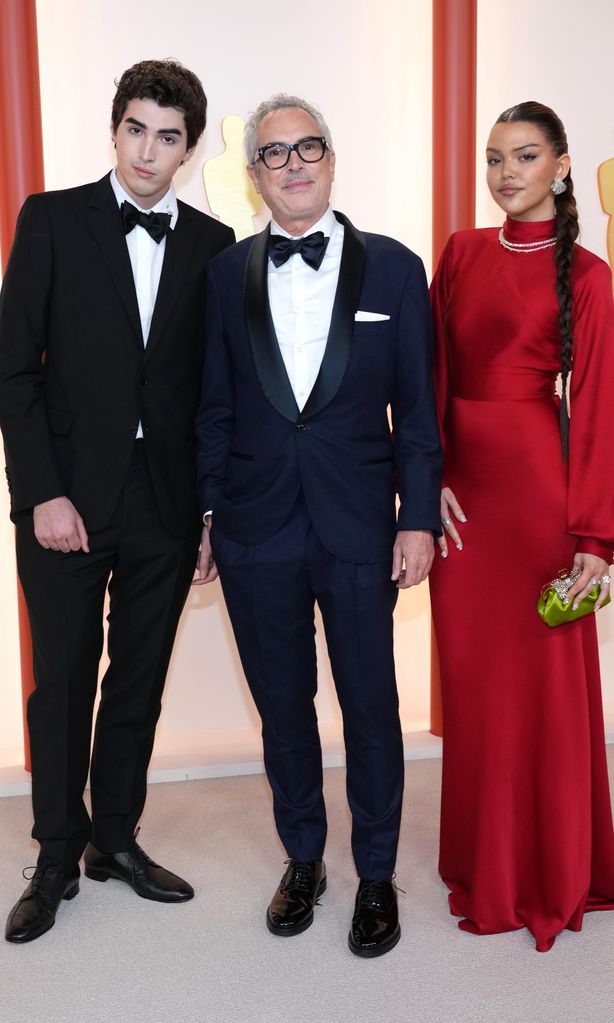 alfonso cuar n con olmo y tess bu