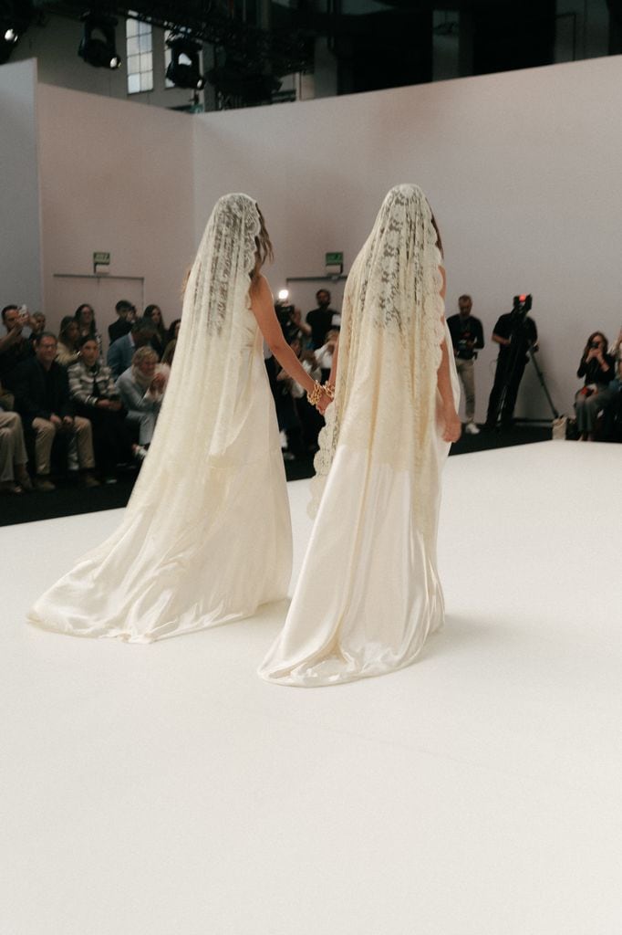 Grace y Melissa Villarreal con vestido de novia de Immaclé