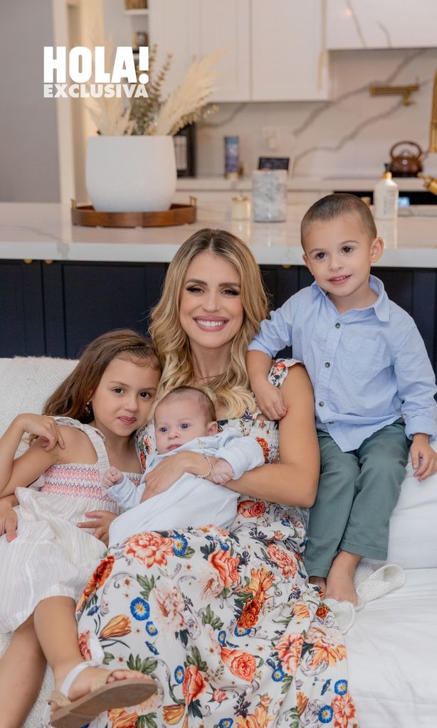 Carolina Sarassa está feliz con sus tres hijos, pero se sincera sobre lo agotador que esto puede llegar a ser.