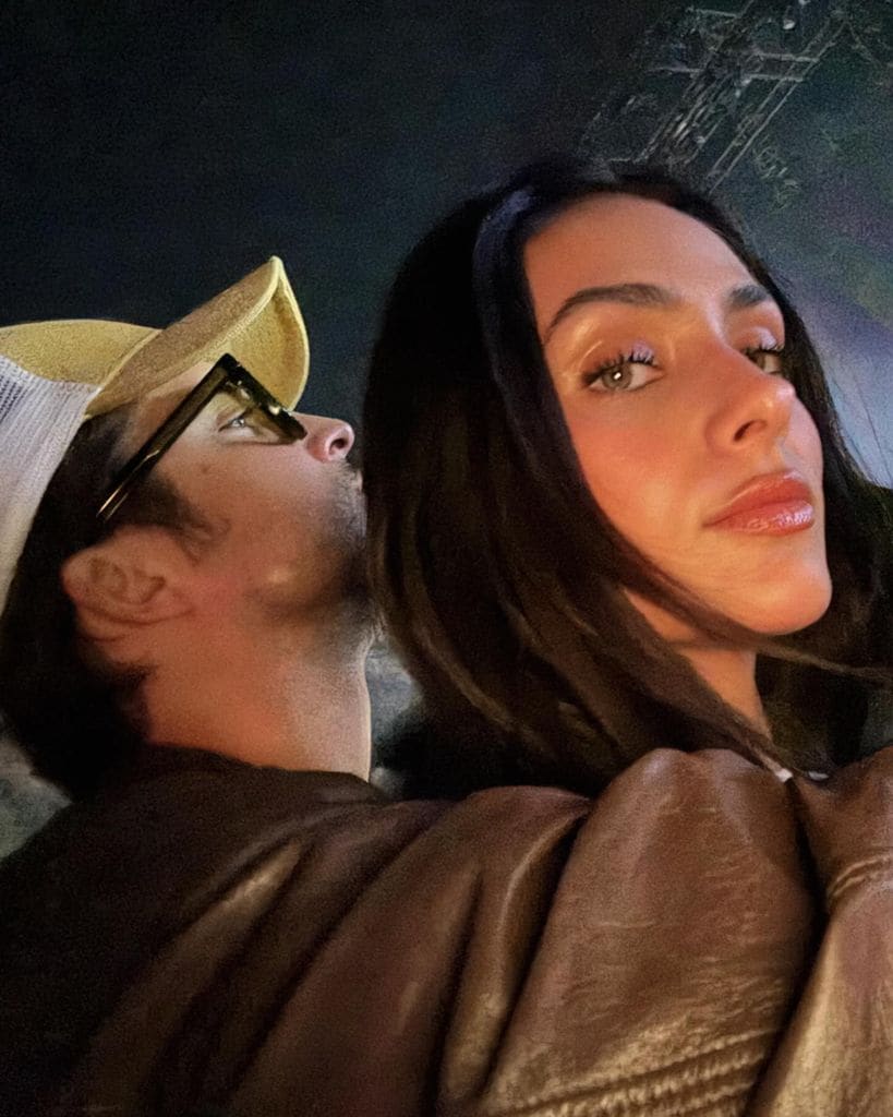 Renata Notni y Diego Boneta en Coachella
