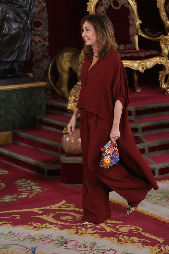 Ana Rosa Quintana en la recepción en el Palacio Real