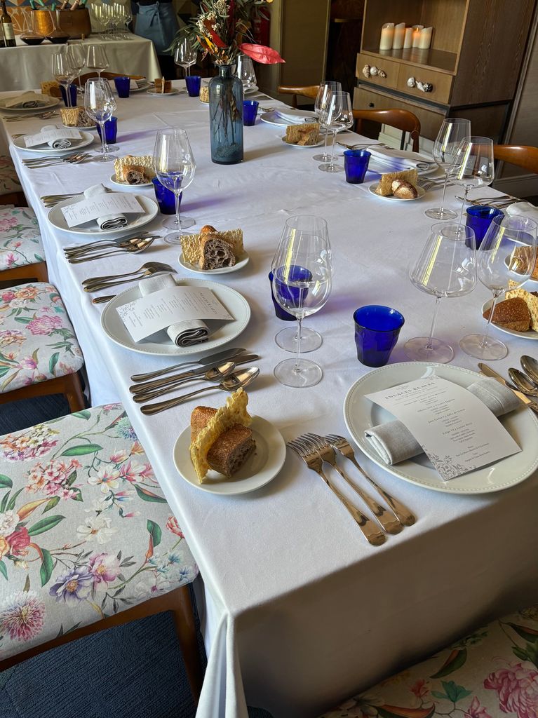Con esta propuesta, La Lonja del Mar crea experiencias gastronómicas únicas donde la historia, la cultura y la cocina se encuentran en
un entorno incomparable.