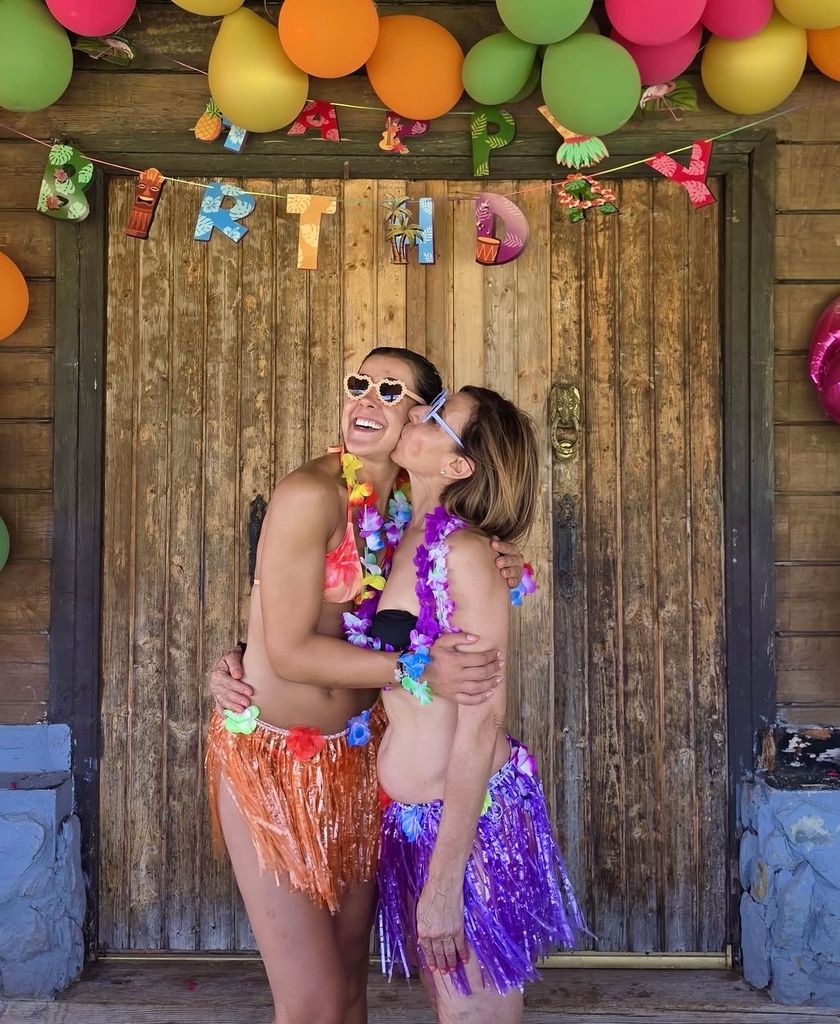 Carolina Marín junto a su madre, Toñi Martín