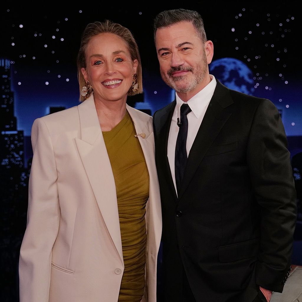 Sharon Stone con el presentador Jimmy Kimme