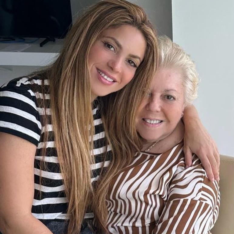 Shakira y su mamá, la señora Nidia Ripoll