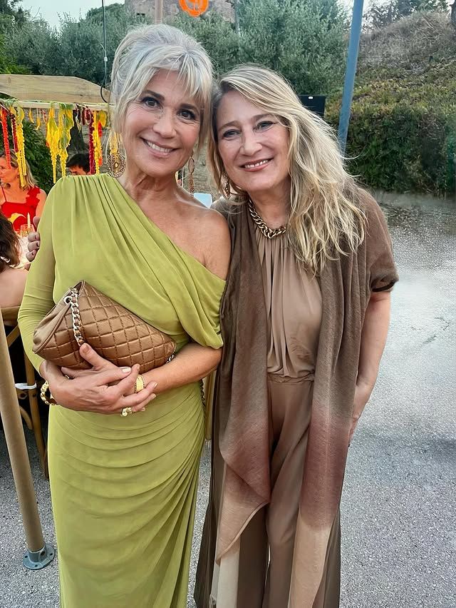 Julia Otero en la boda de su hija