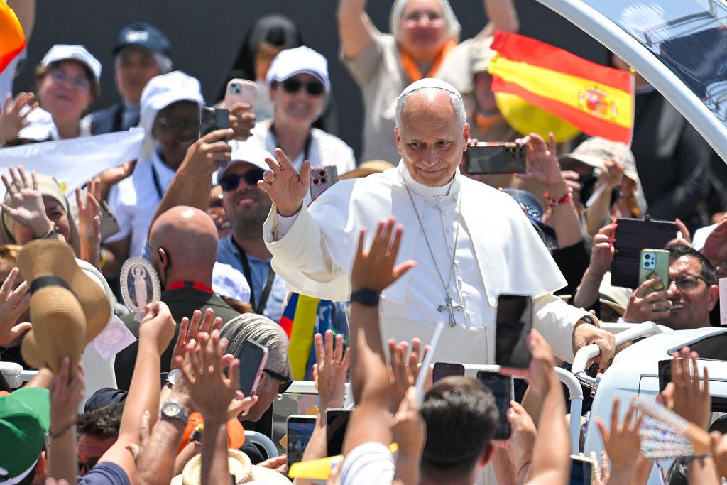 El Papa León se despide de España después de siete días de viaje
