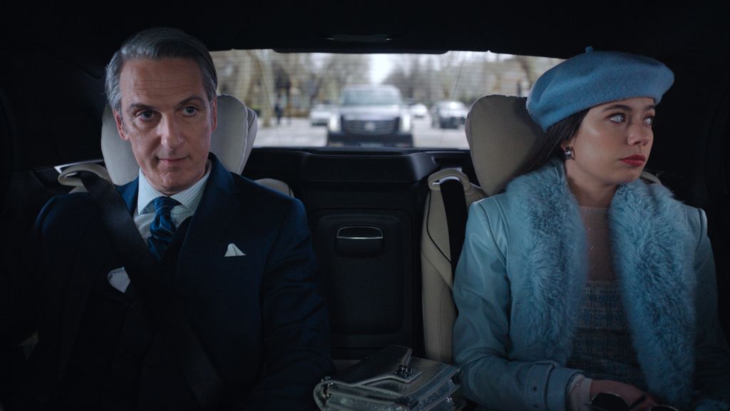 La relación entre la princesa Pilar y su secretario dará grandes momentos en 'Su Majestad'