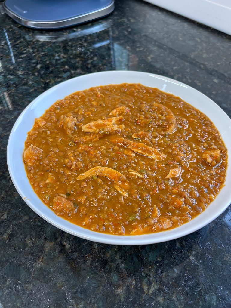 Lentejas con pollo y verduras