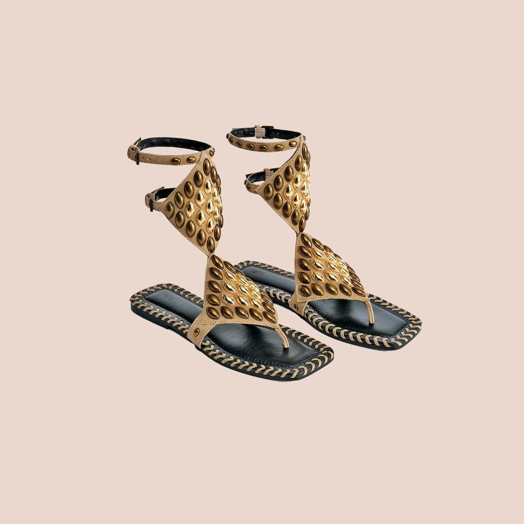 Sandalias tachuelas Zara
