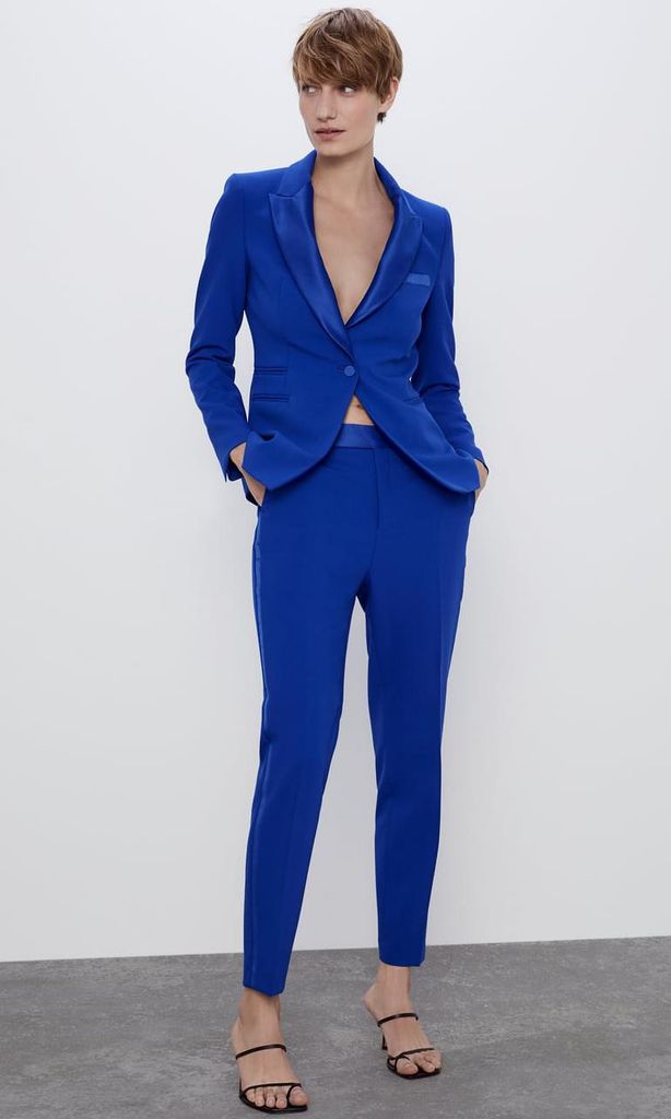 traje azul de zara