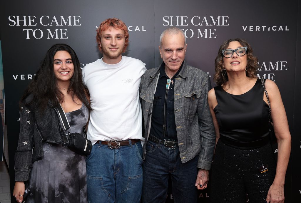 Daniel Day-Lewis junto a su mujer, Rebecca Miller, y su hijo, Ronan 