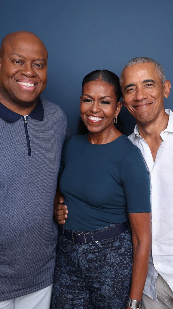 Barack fue el flamante invitado en el más reciente episodio de IMO, el podcast que Michelle comparte con su hermano Craig Robinson