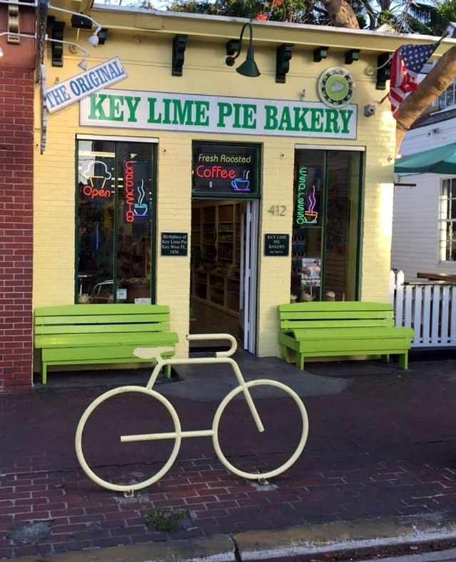 Key Lime Pie Bakery, otro de los establecimientos emblemáticos de los Cayos de Florida, donde esta tarta reina indiscutiblemente.
