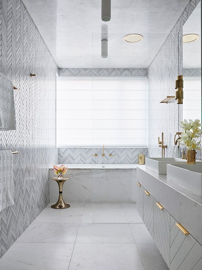 Baño decorado en blanco