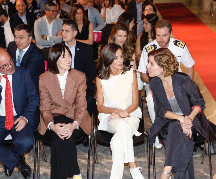La reina Letizia preside la final nacional de monólogos 'Solo de Ciencia'