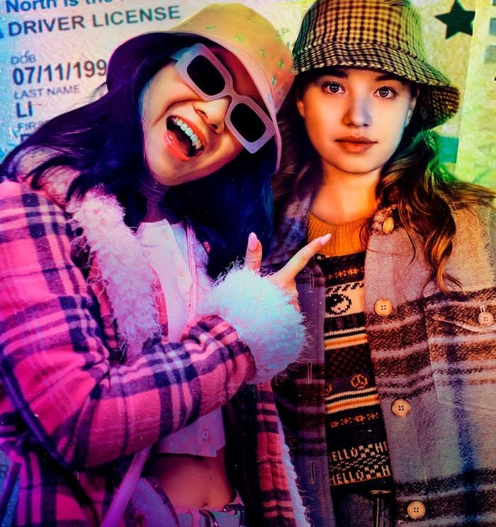 Dos amigas falsifican carnets para entrar en fiestas en 'Fakes'
