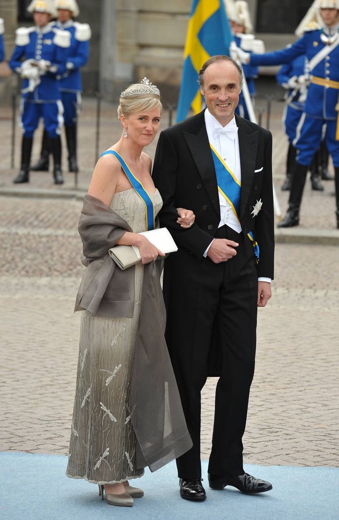 Astrid y Lorenzo de Bélgica en la boda de Victoria de Suecia