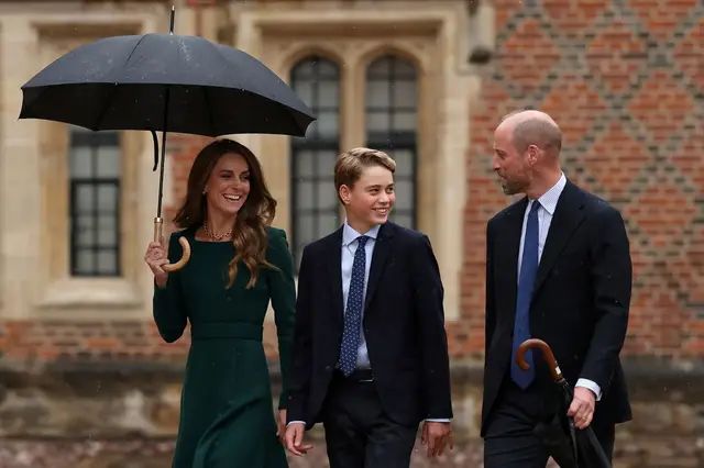 El Príncipe Jorge llega a Eton sin el uniforme