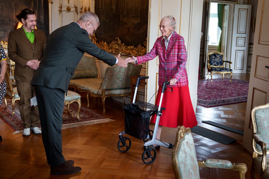 La reina Margarita de Dinamarca reaparece tras su ingreso en la entrega del Premio Príncipe Henrik en el Palacio de Fredensborg en Copenhague el 11 de junio de 2026