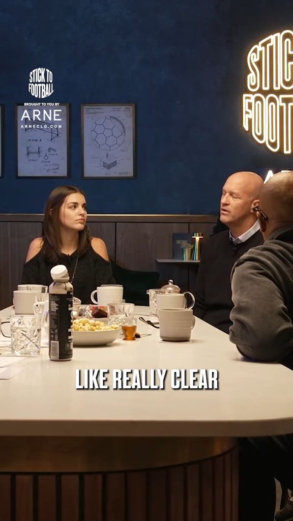 Jordi Cruyff con su hija Danae en un podcast