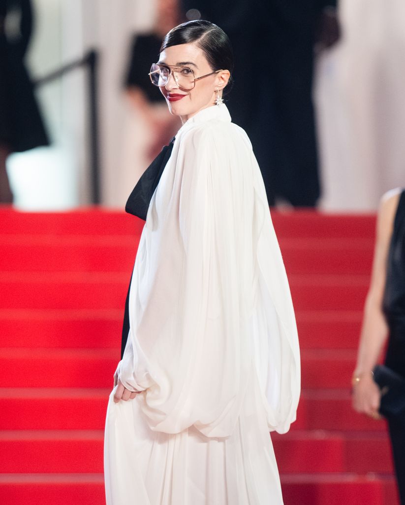 Paz vega en la alfombra roja de Cannes con vestido de Paloma Spain.