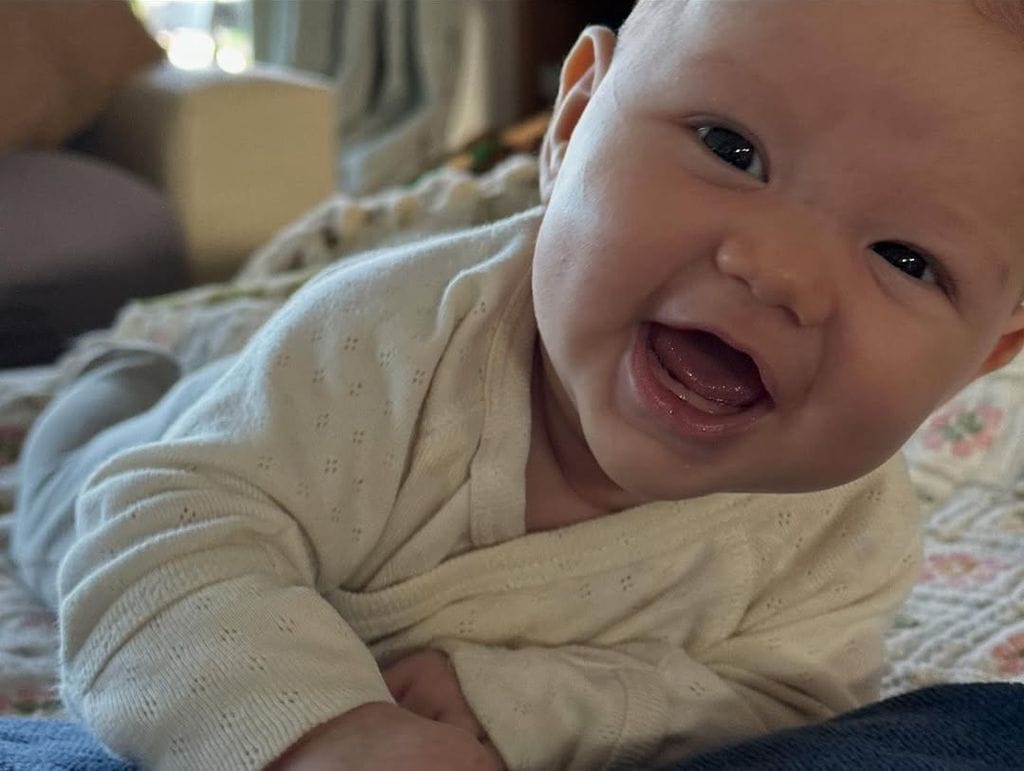 El bebé de la actriz lleva por nombre Charlie Ray.